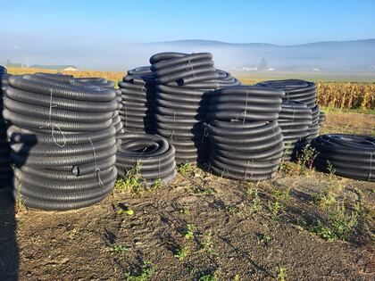 Checkout and service desk